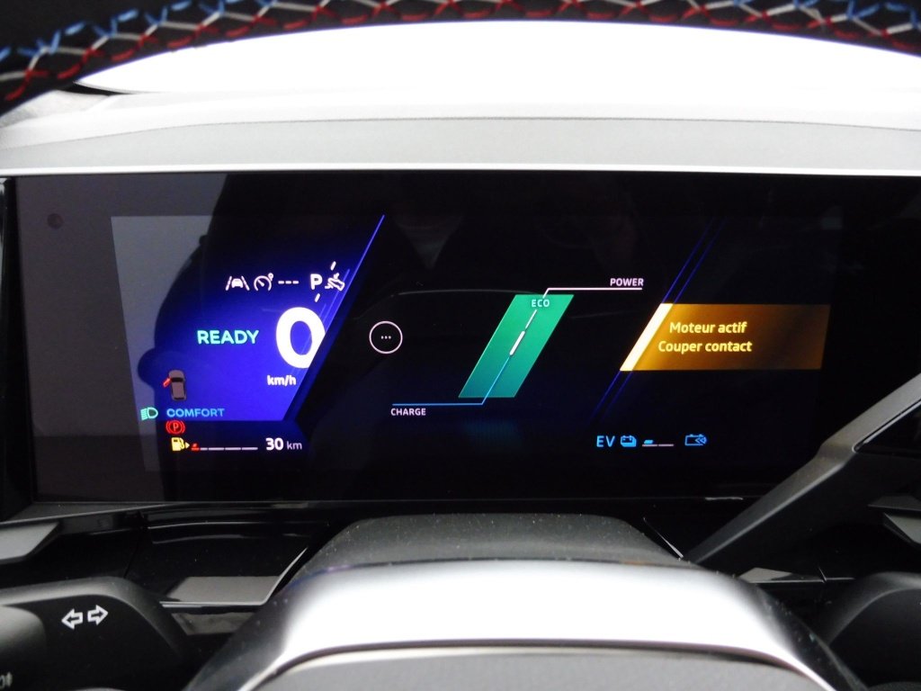 RENAULT RAFALE 1.2 E-TECH FULL HYBRID 200CH ESPRIT ALPINE – 25