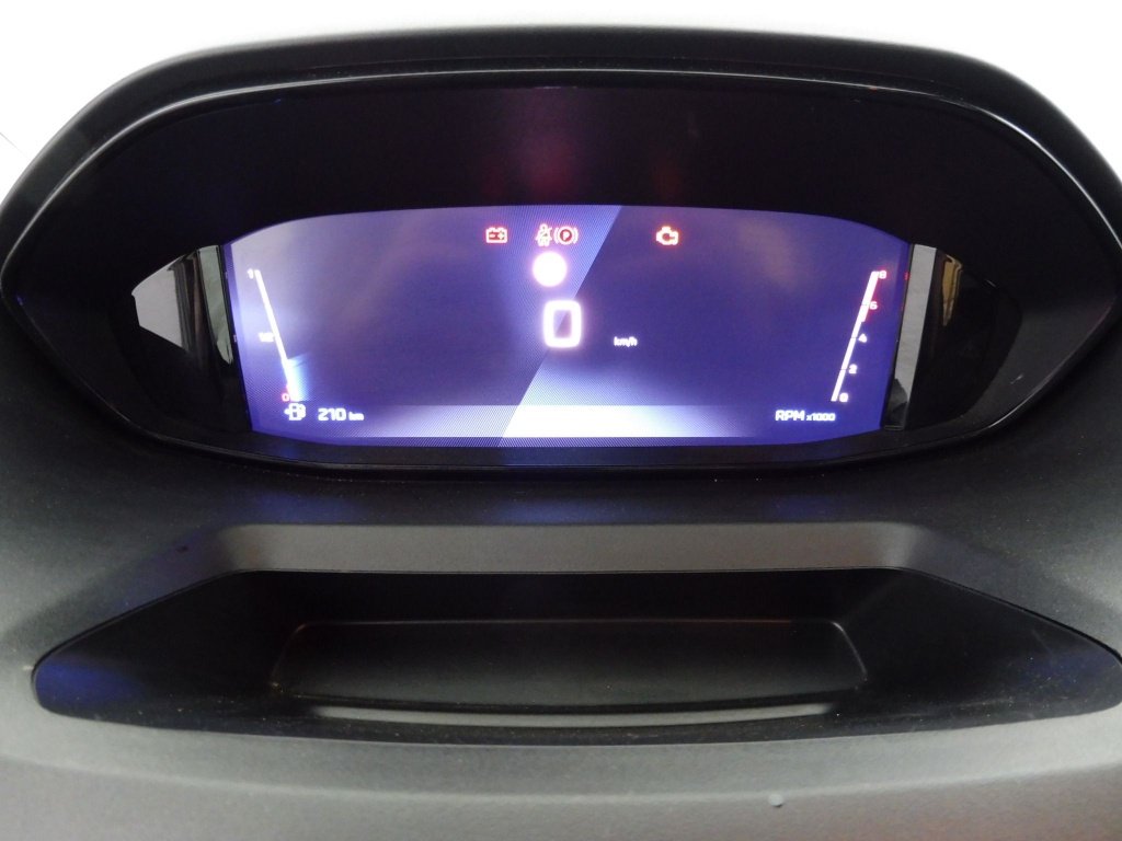 PEUGEOT RIFTER TAILLE M – 1.5 BLUEHDI 100CH S&S ALLURE 5 PLACES