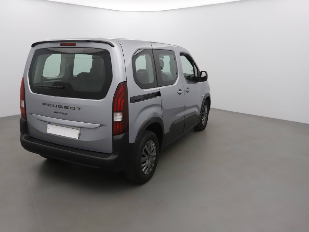 PEUGEOT RIFTER TAILLE M – 1.5 BLUEHDI 100CH S&S ALLURE 5 PLACES