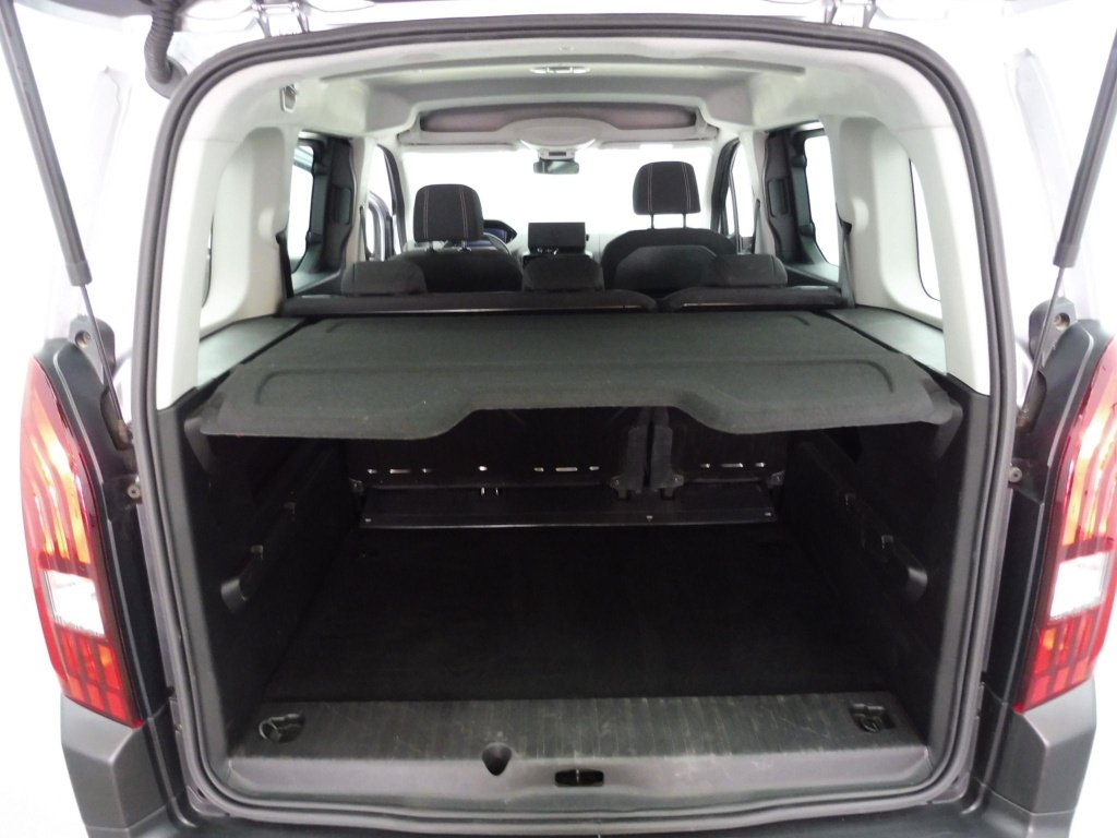 PEUGEOT RIFTER TAILLE M – 1.5 BLUEHDI 100CH S&S ALLURE 5 PLACES