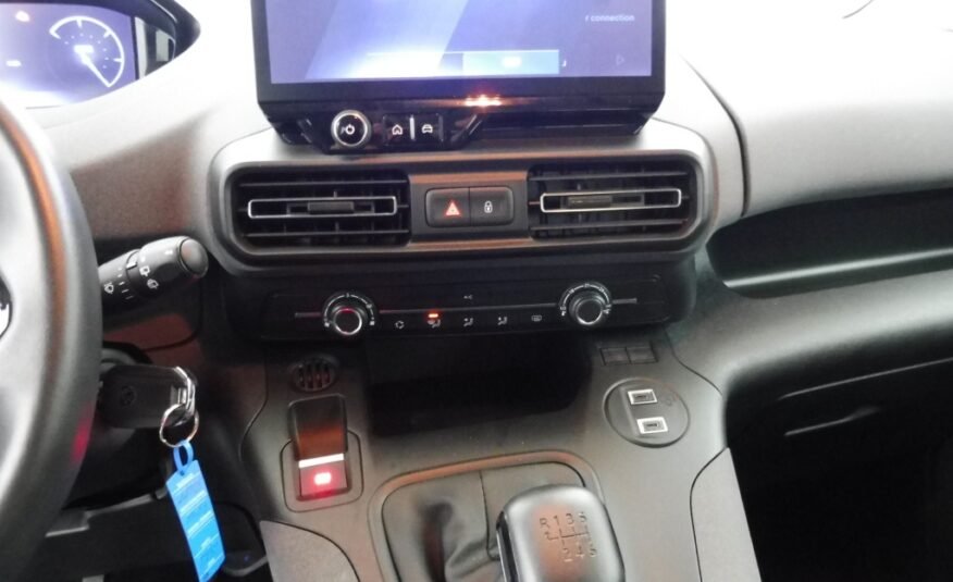 PEUGEOT RIFTER TAILLE M – 1.5 BLUEHDI 100CH S&S ALLURE 5 PLACES