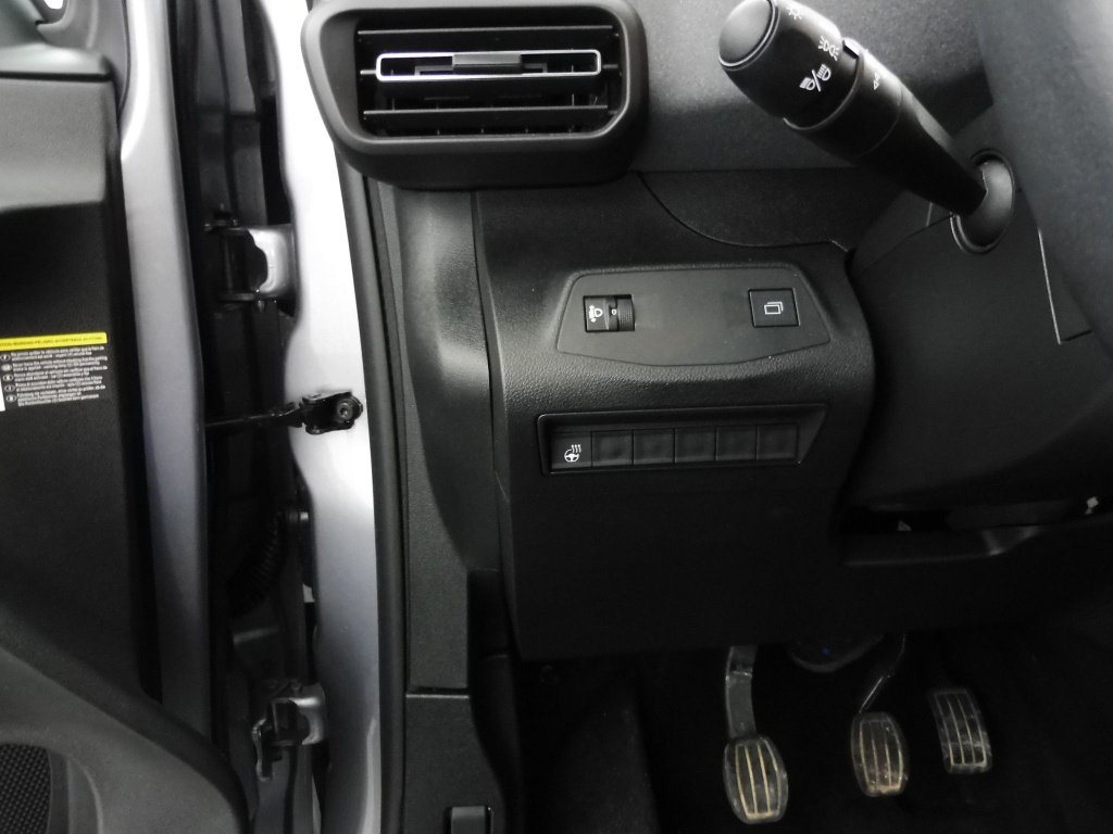 PEUGEOT RIFTER TAILLE M – 1.5 BLUEHDI 100CH S&S ALLURE 5 PLACES