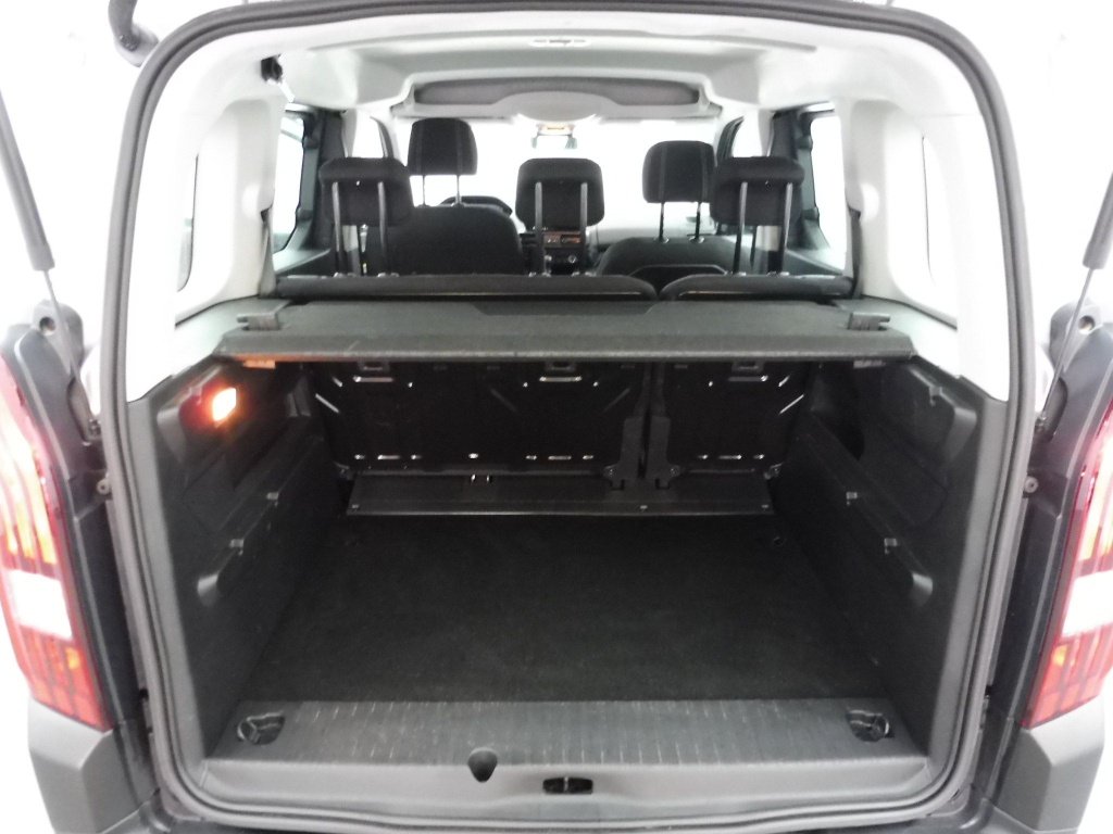PEUGEOT RIFTER TAILLE M – 1.5 BLUEHDI 100CH S&S ALLURE 5 PLACES