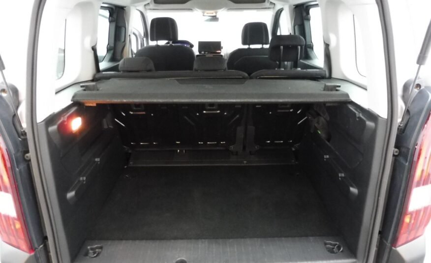 PEUGEOT RIFTER TAILLE M – 1.5 BLUEHDI 100CH S&S ALLURE 5 PLACES