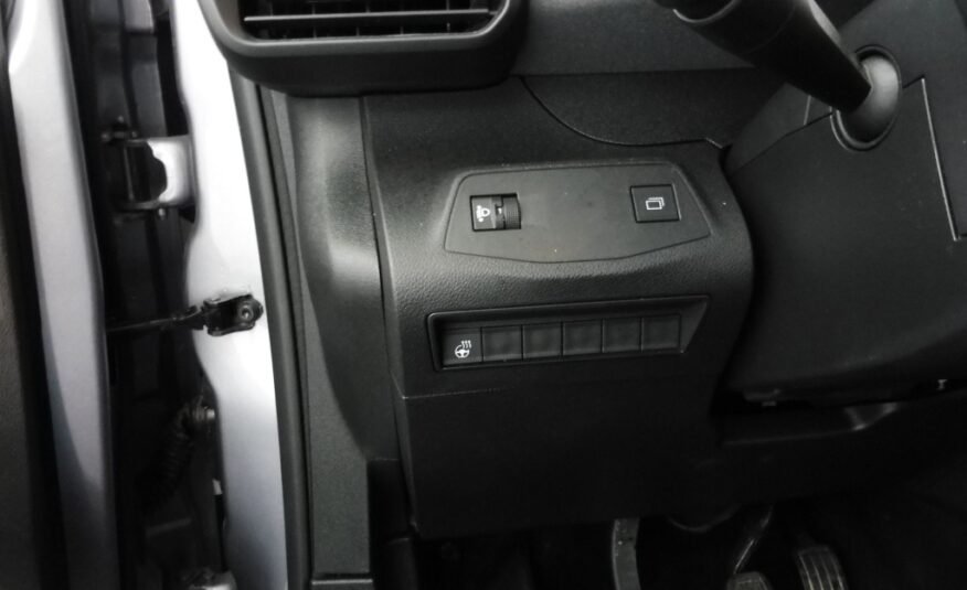 PEUGEOT RIFTER TAILLE M – 1.5 BLUEHDI 100CH S&S ALLURE 5 PLACES
