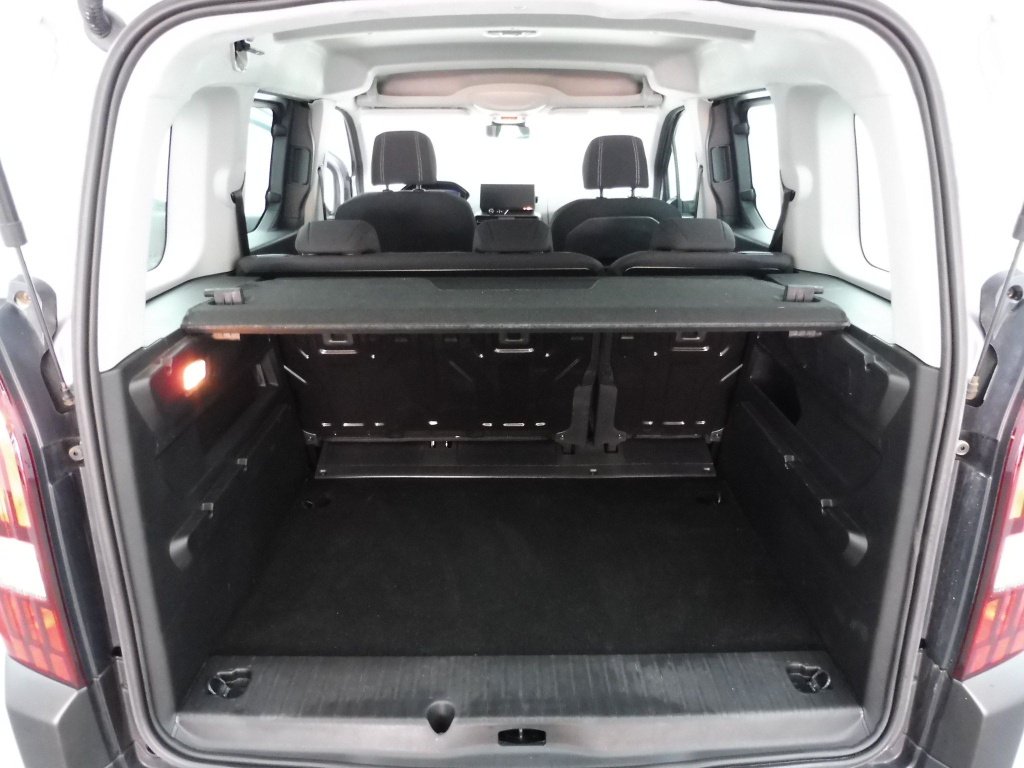 PEUGEOT RIFTER TAILLE M – 1.5 BLUEHDI 100CH S&S ALLURE 5 PLACES