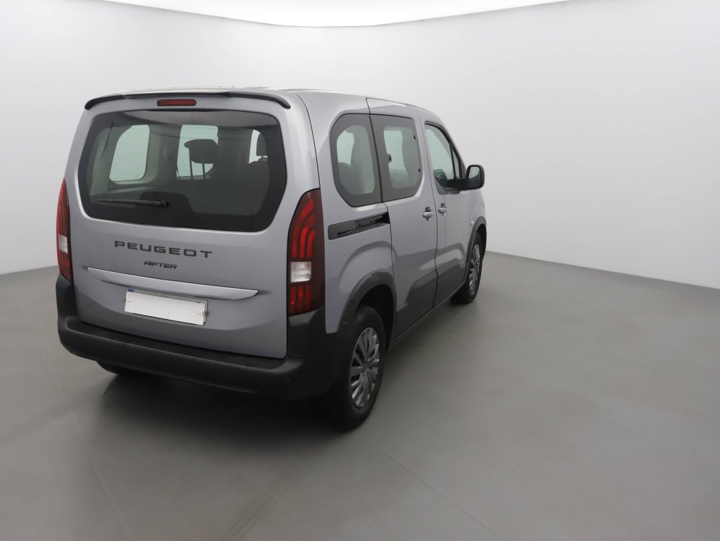 PEUGEOT RIFTER TAILLE M – 1.5 BLUEHDI 100CH S&S ALLURE 5 PLACES