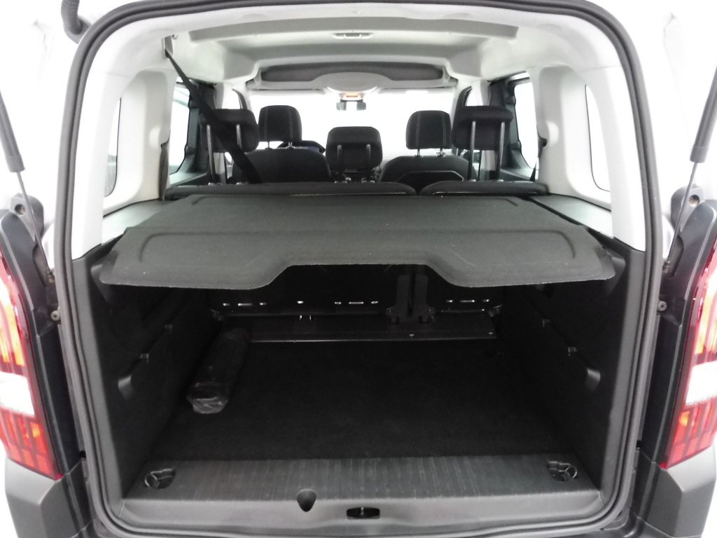 PEUGEOT RIFTER TAILLE M – 1.5 BLUEHDI 100CH S&S ALLURE 5 PLACES