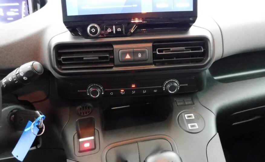 PEUGEOT RIFTER TAILLE M – 1.5 BLUEHDI 100CH S&S ALLURE 5 PLACES