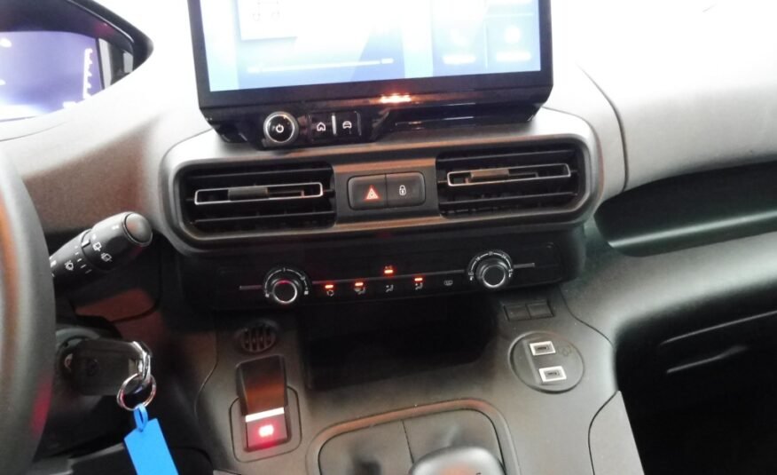 PEUGEOT RIFTER TAILLE M – 1.5 BLUEHDI 100CH S&S ALLURE 5 PLACES