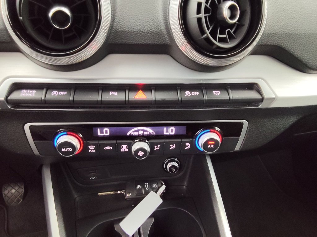 AUDI Q2 30 TDI 116CH PACK S LINE EXTERIEUR