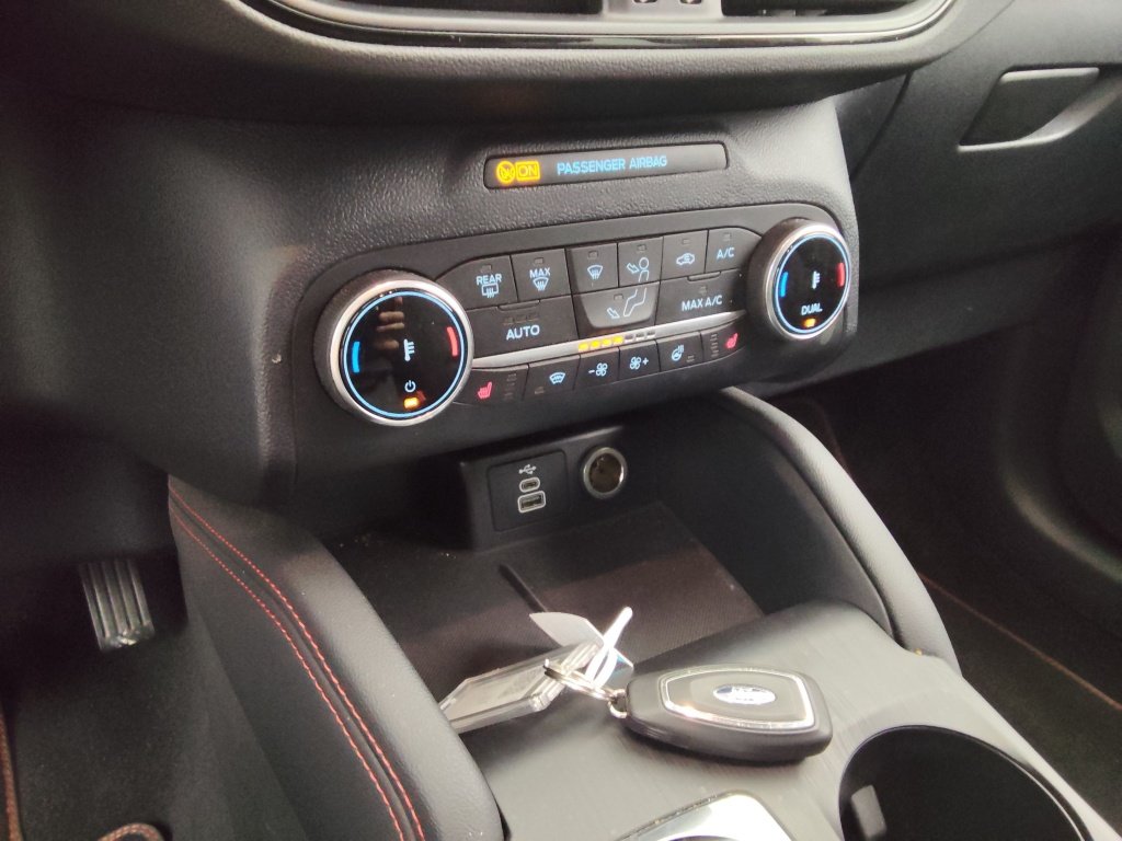 FORD KUGA 2.0 TDCI 120CH ST-LINE POWERSHIFT