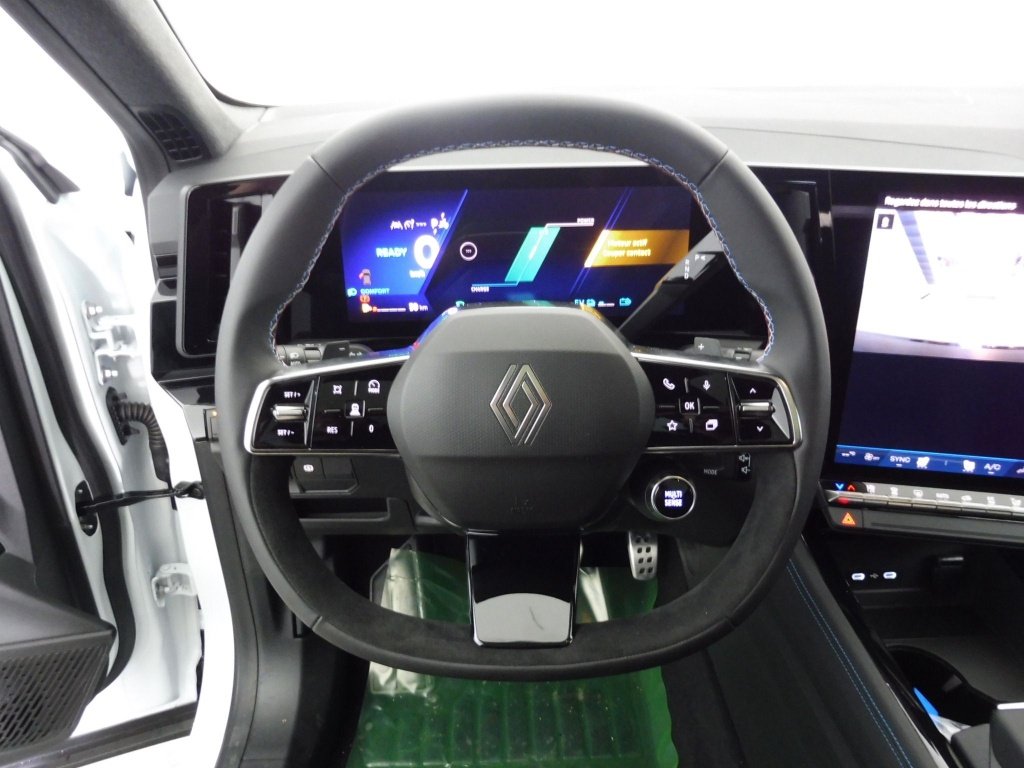 RENAULT RAFALE 1.2 E-TECH FULL HYBRID 200CH ESPRIT ALPINE – 25