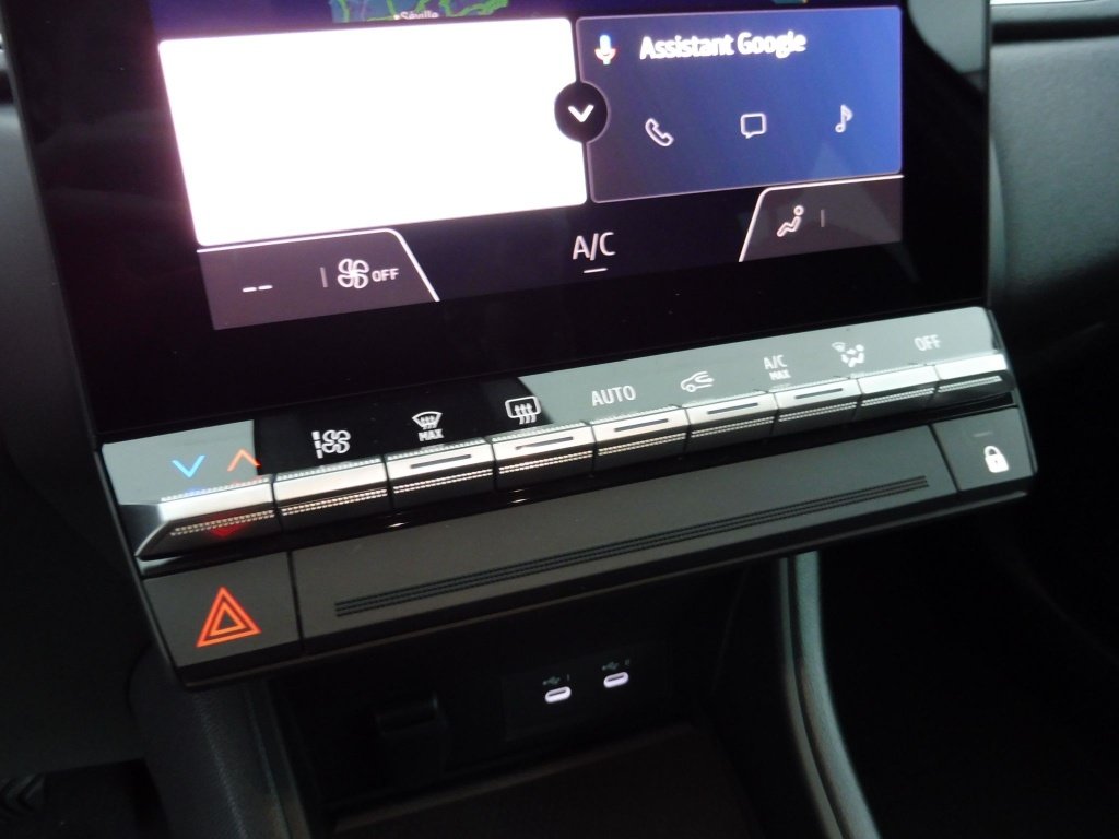 RENAULT Captur 1.3 TCE MILD HYBRID 140CH TECHNO