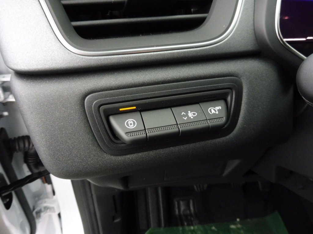 RENAULT Captur 1.3 TCE MILD HYBRID 140CH TECHNO