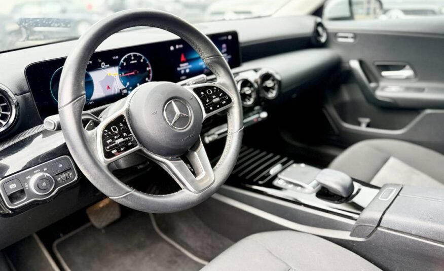 MERCEDES CLASSE A IV 180 D BUSINESS LINE 8G-DCT