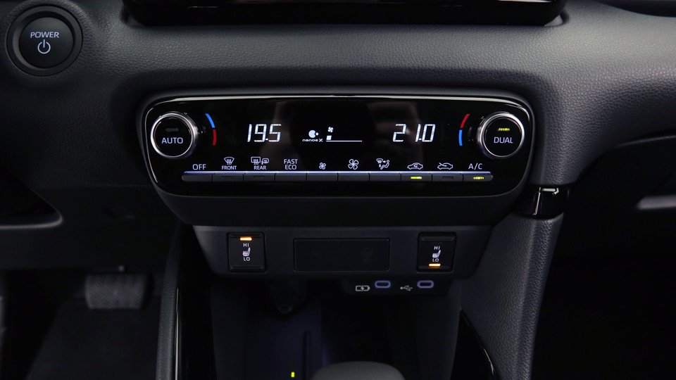 Toyota Yaris 1.5 Hybrid 116ch DESIGN
