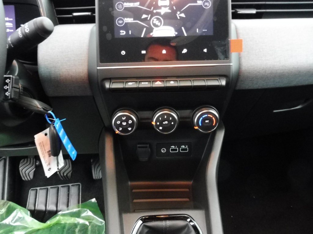 RENAULT Clio 1.5 BLUE DCI 100CH EVOLUTION