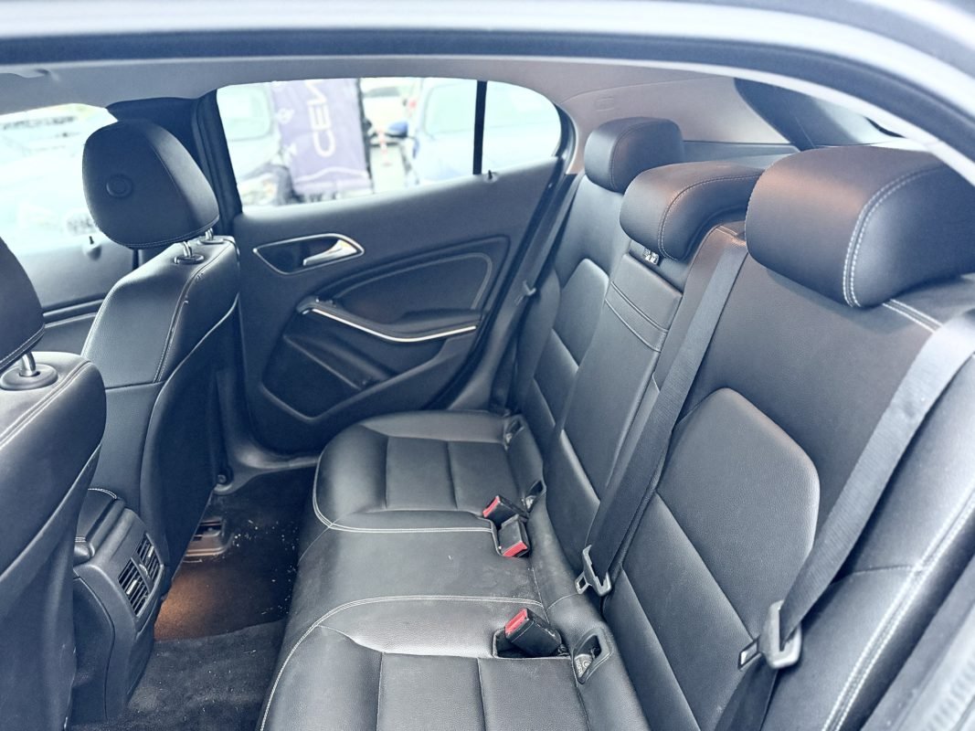 MERCEDES GLA 180D 109CH INTUITION 7G-DCT 2018