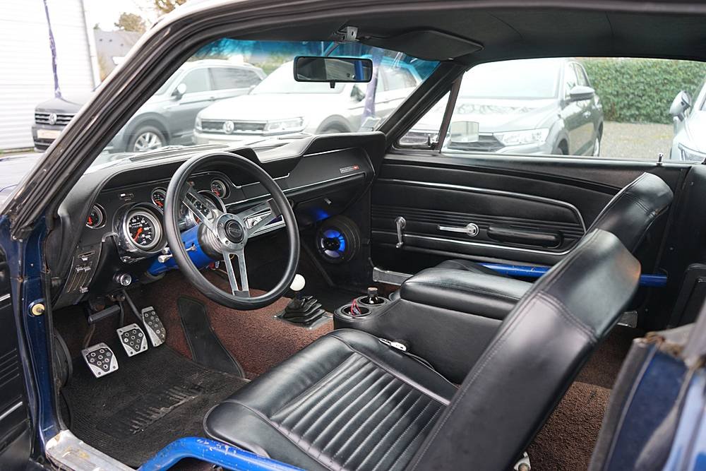 FORD MUSTANG FASTBACK GTA V8 220ch 1967