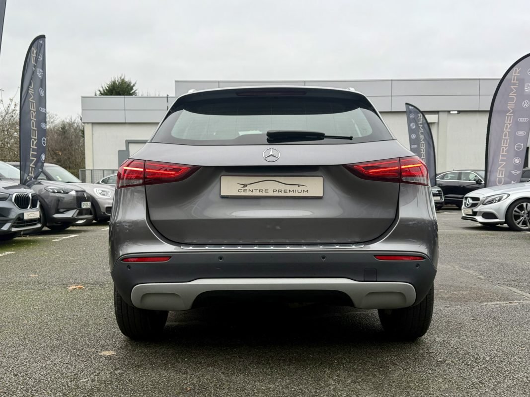 MERCEDES GLA 200D BUSINESS LINE 2021