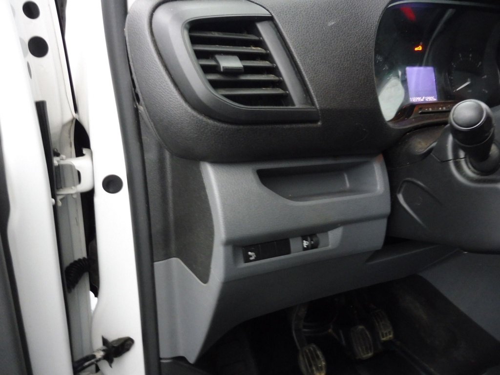 PEUGEOT Expert STANDARD 1.5 BLUEHDI 120CH S&S PREMIUM