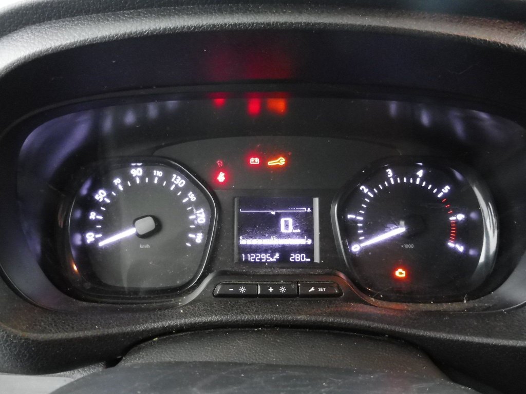 PEUGEOT Expert STANDARD 1.5 BLUEHDI 120CH S&S PREMIUM