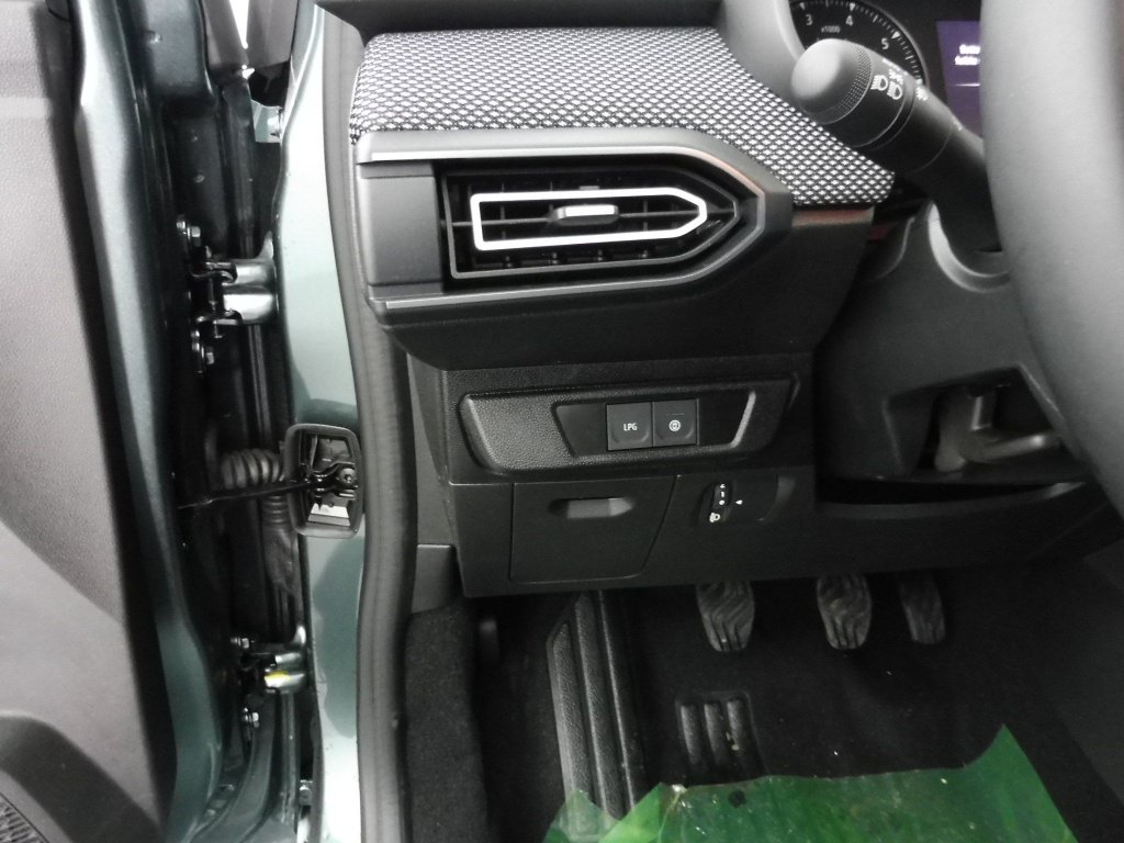 DACIA Jogger 1.0 ECO-G 100CH EXPRESSION 7 PLACES -24