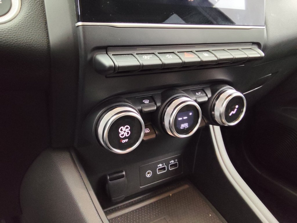 RENAULT Captur 1.0 TCE 90CH TECHNO