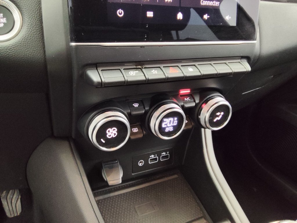 RENAULT Captur 1.0 TCE 90CH TECHNO