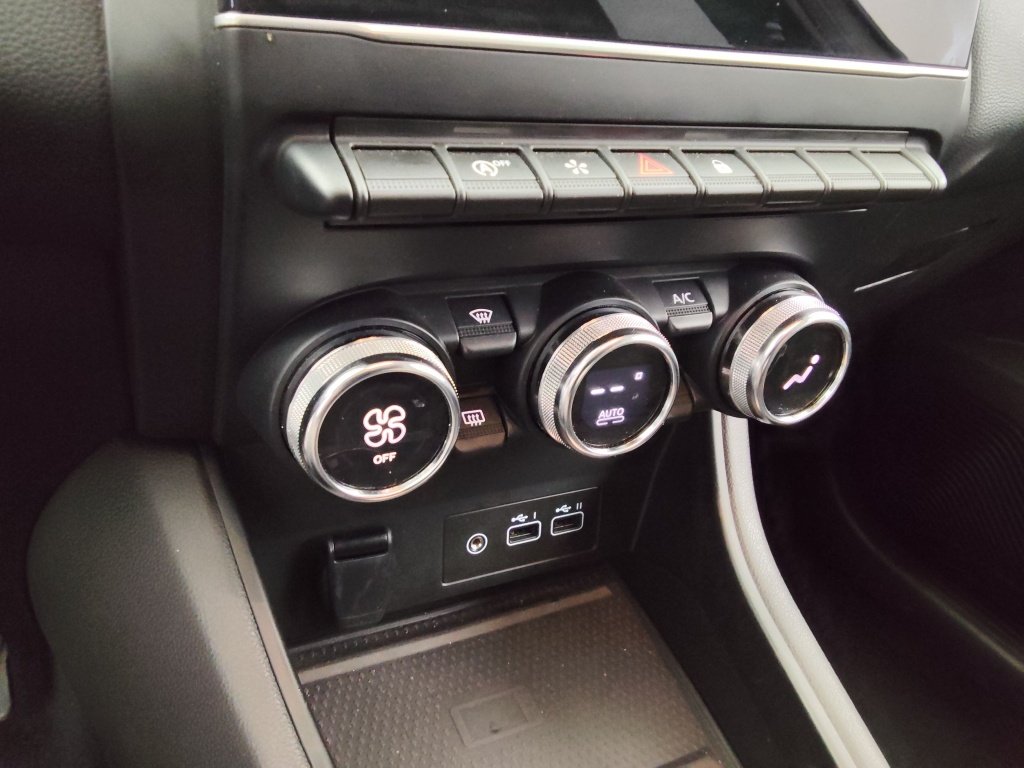 RENAULT Captur 1.0 TCE 90CH TECHNO