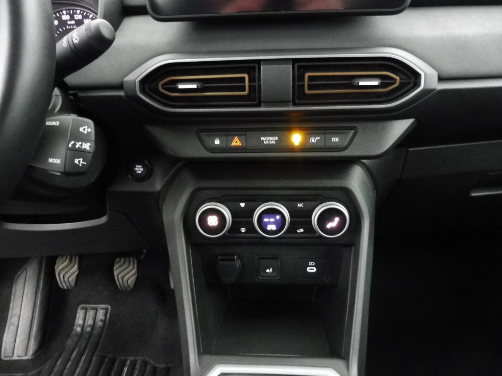 DACIA Sandero 1.0 TCE 110CH STEPWAY EXTREME +