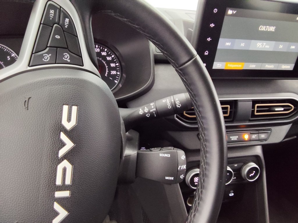 DACIA Sandero 1.0 TCE 110CH STEPWAY EXTREME +