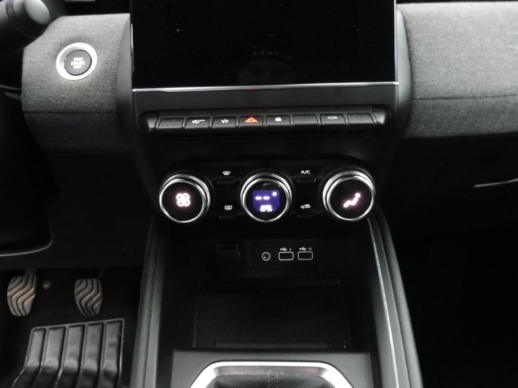 RENAULT Clio 1.0 TCE 90CH TECHNO