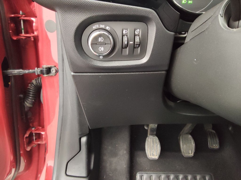 OPEL Corsa 1.2 100edition