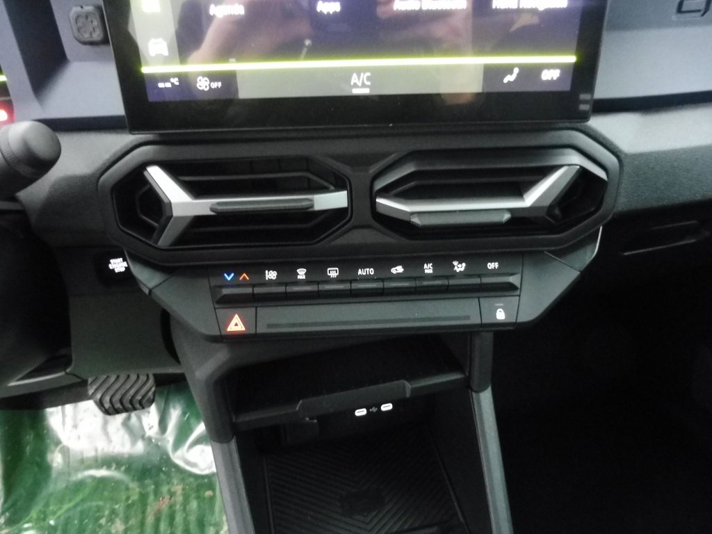 DACIA Duster 1.6 HYBRID 140CH JOURNEY