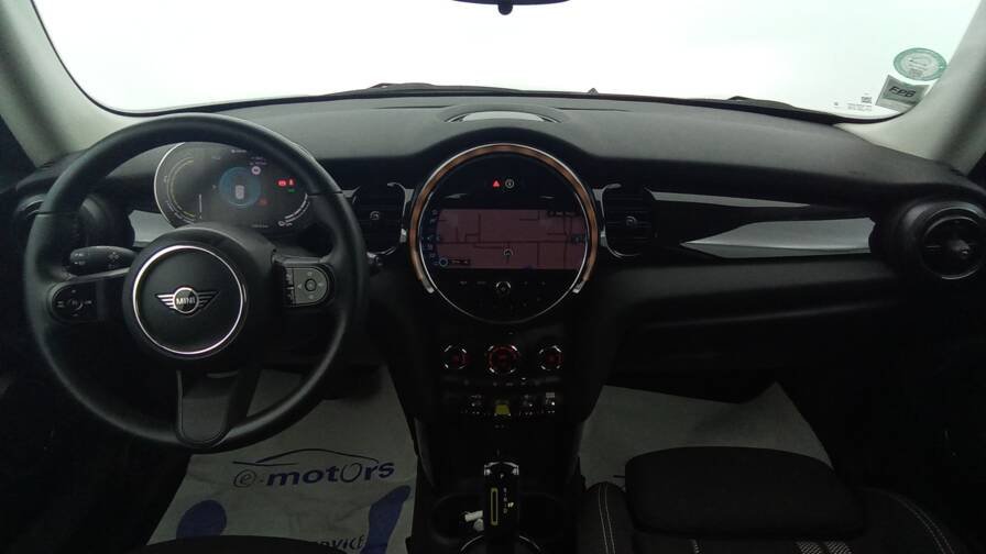 Mini Hatch 3 portes electric f56 bev lci 3 Portes Cooper SE 184 Essential +GPS