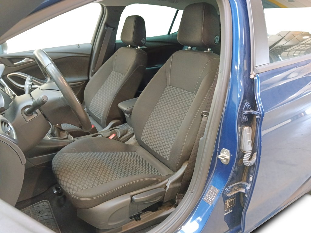 OPEL Astra 1.2 TURBO 110CH