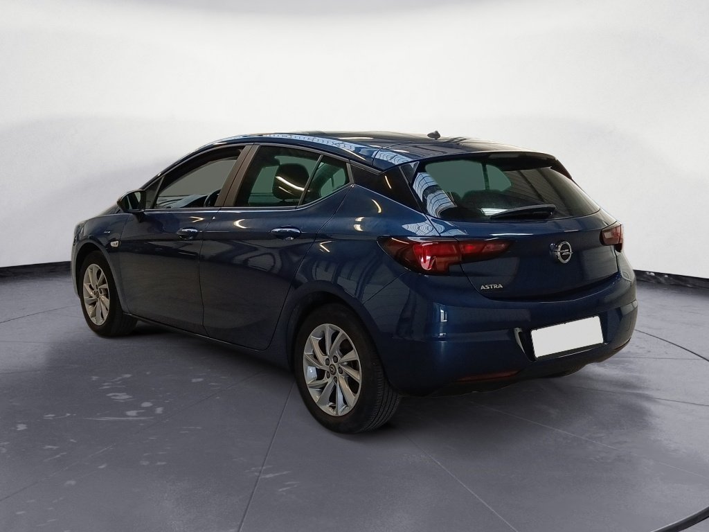 OPEL Astra 1.2 TURBO 110CH