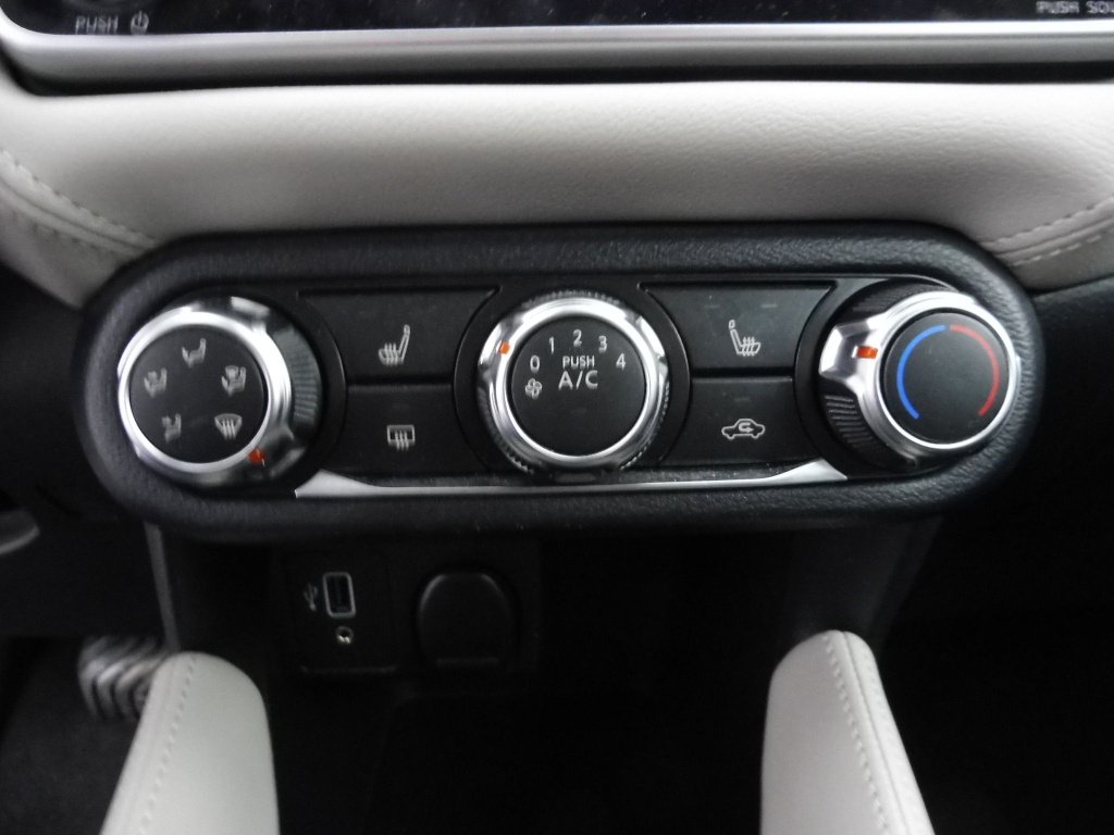 NISSAN Micra 1.0 IG-T 92 XTRONICn-design