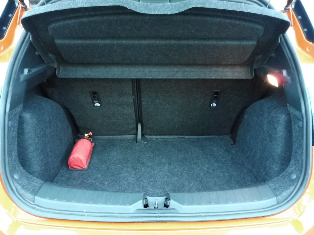 NISSAN Micra 1.0 IG-T 92 XTRONICn-design