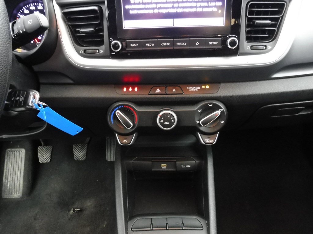 KIA Stonic 1.2 LX 84fun