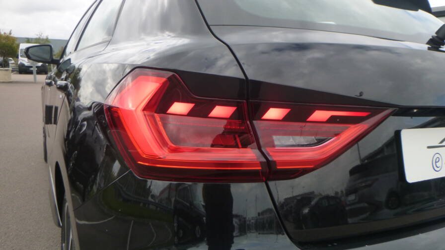 Audi A1 sportback A1 Sportback 25 TFSI 95 S tronic 7 S Line +ACC+Caméra