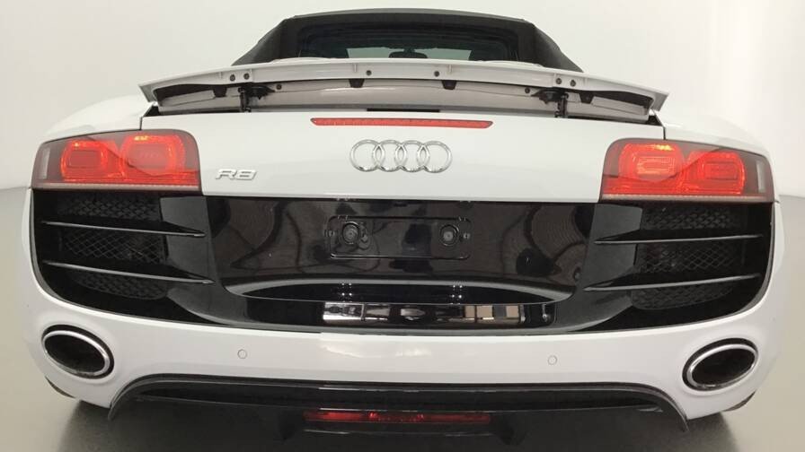 Audi R8 R8 Spyder V10 5.2 FSI 525 Quattro R-Tronic2 portes VP Essence sans plomb082010 – 092012