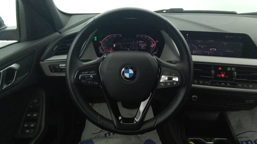 Bmw Serie 1 f40 116i 109 ch DKG7