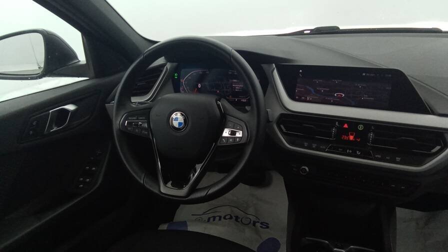 Bmw Serie 1 f40 116i 109 ch DKG7