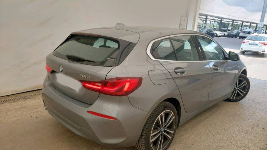 Bmw Serie 1 f40 116d 116 DKG7 +Jantes en alliage léger 17 style 548 +Park Assist