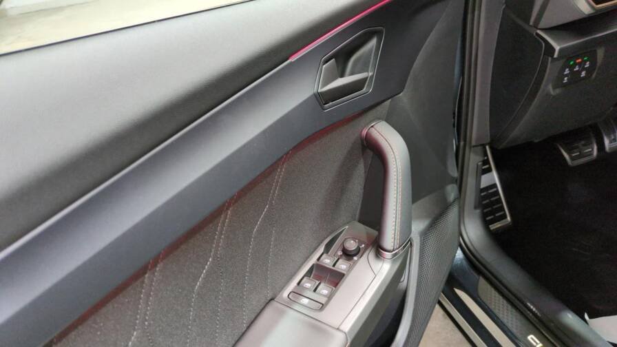 Cupra Formentor nouveau FORMENTOR NOUVEAU 1.5 ETSI HYBRID 150 CH BVA DSG7 V + SIEGES CHAUFFANTS