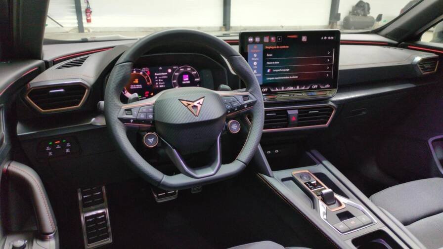 Cupra Formentor nouveau FORMENTOR NOUVEAU 1.5 ETSI HYBRID 150 CH BVA DSG7 V + SIEGES CHAUFFANTS