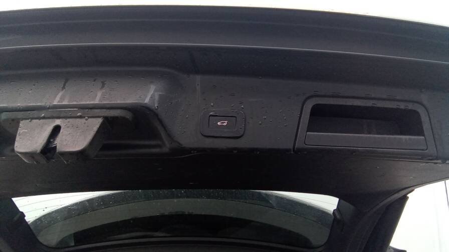 Land rover Range rover evoque Range Rover Evoque Mark III P300e PHEV AWD BVA8 SE +Attelage